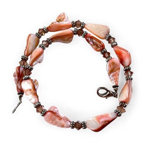 Mother of Pearl Pink Shell Necklace - Picture 3 of 4